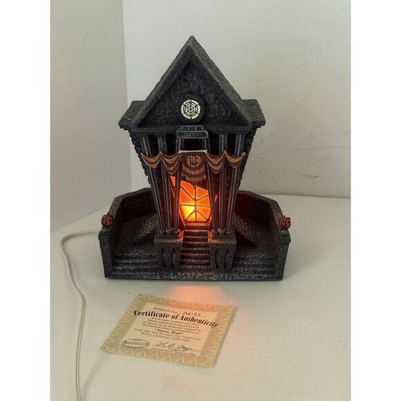Hawthorne Village Nightmare Before Christmas ~ 2005 TOWN‎ HALL W/ COA & cord - Picture 1 of 9